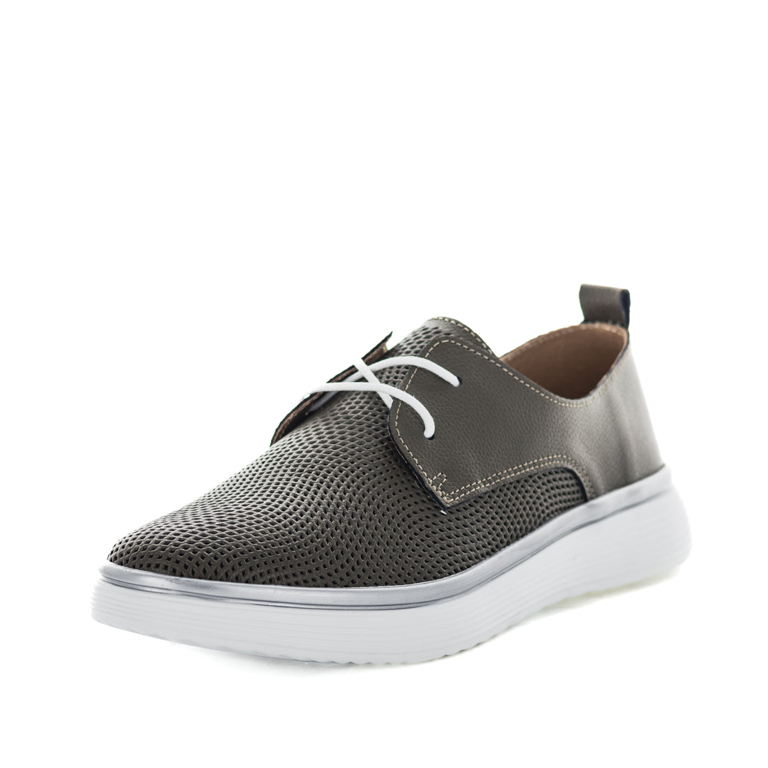 Chloe Sneakers (8982323888361)