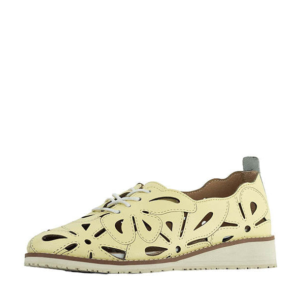 Calila Women's Lace Up Shoes