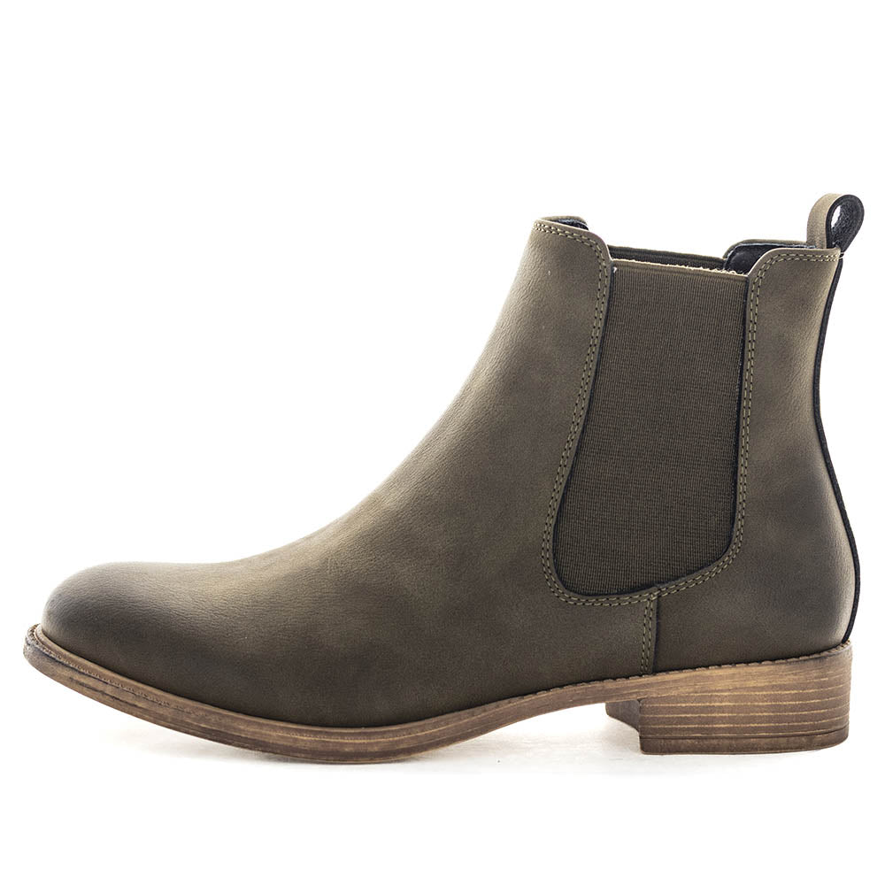 Candas Boots